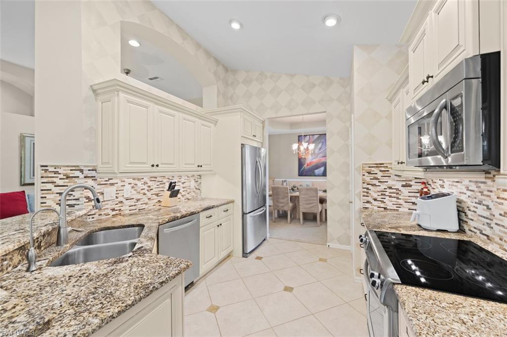 26950 Montego Pointe Ct 201 Property Photo 6