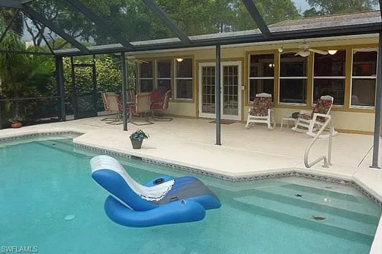 6200 Sea Grass Ln Property Photo 9