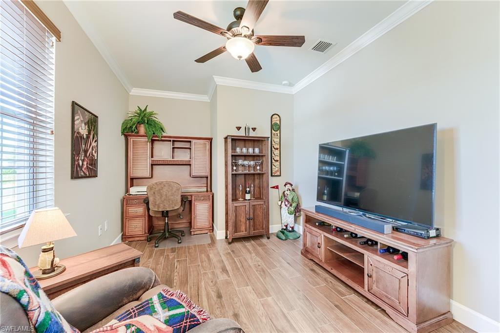 10641 Jackson Square Dr Property Photo 25