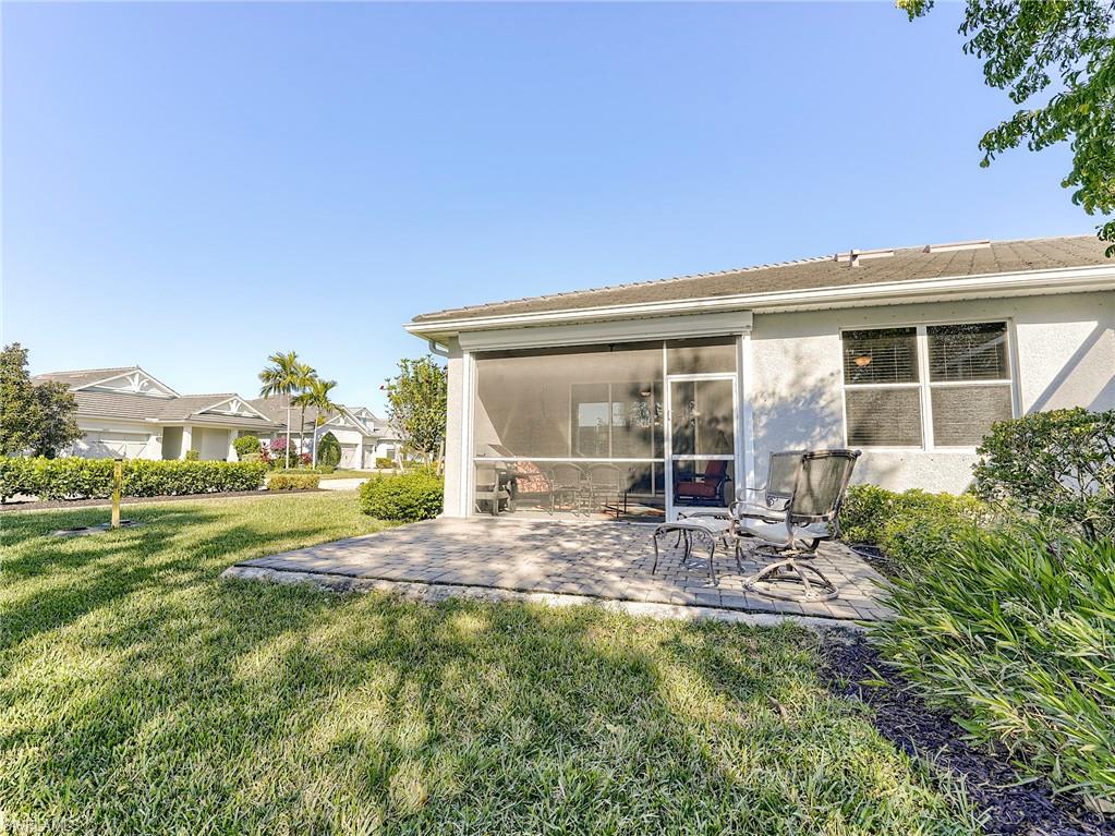 10641 Jackson Square Dr Property Photo 32
