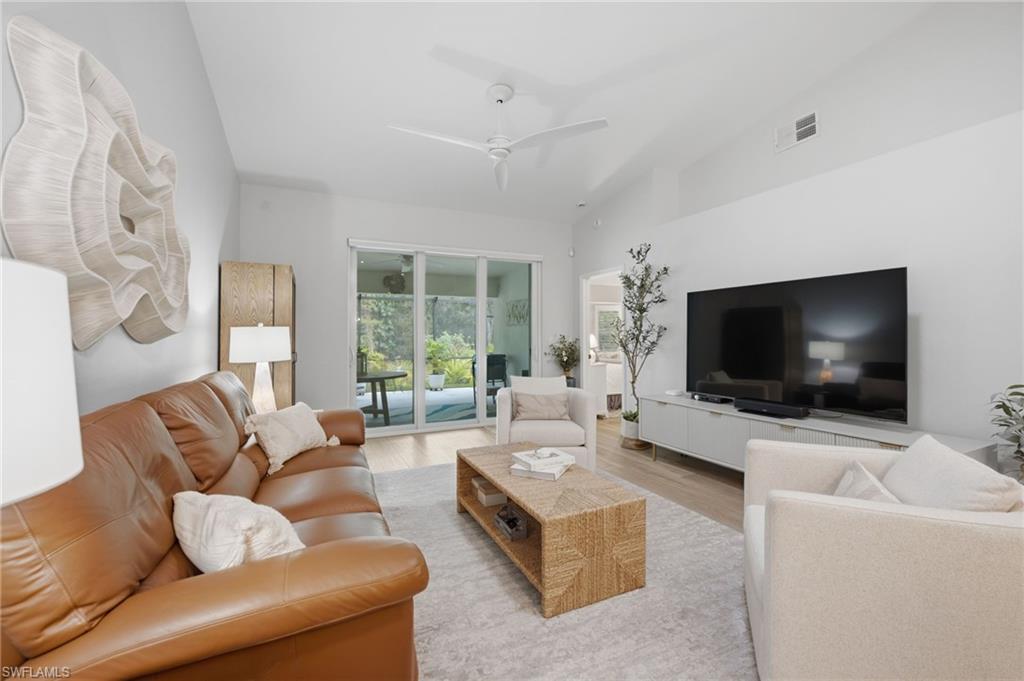 8089 San Vista Cir 3-3r Property Photo 3