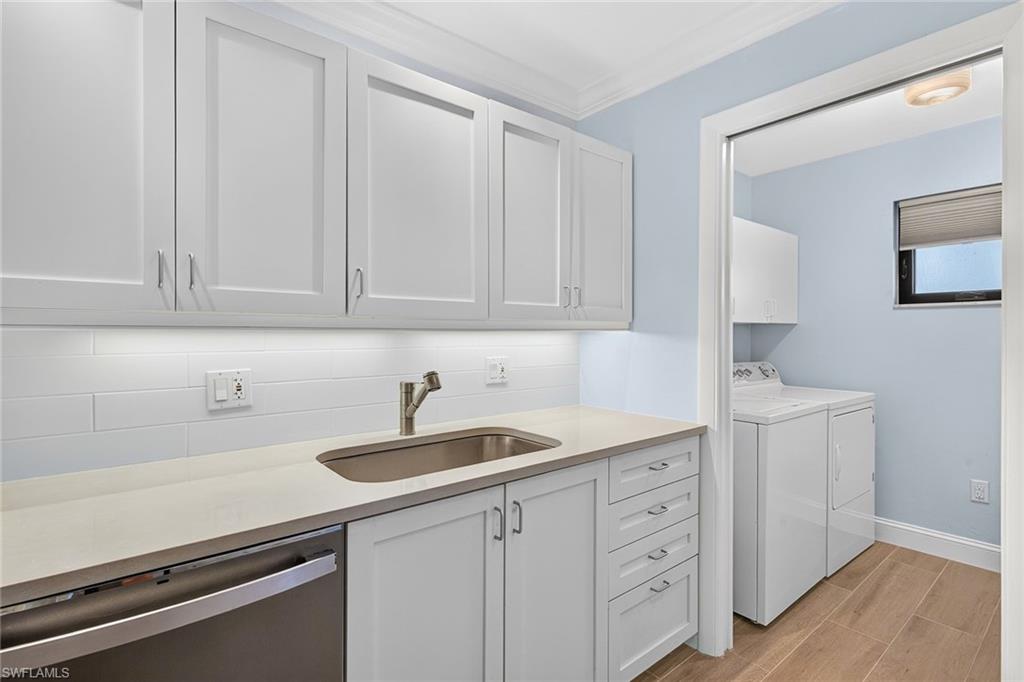 788 Park Shore Dr D36 Property Photo 4