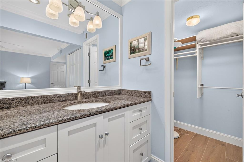 788 Park Shore Dr D36 Property Photo 14