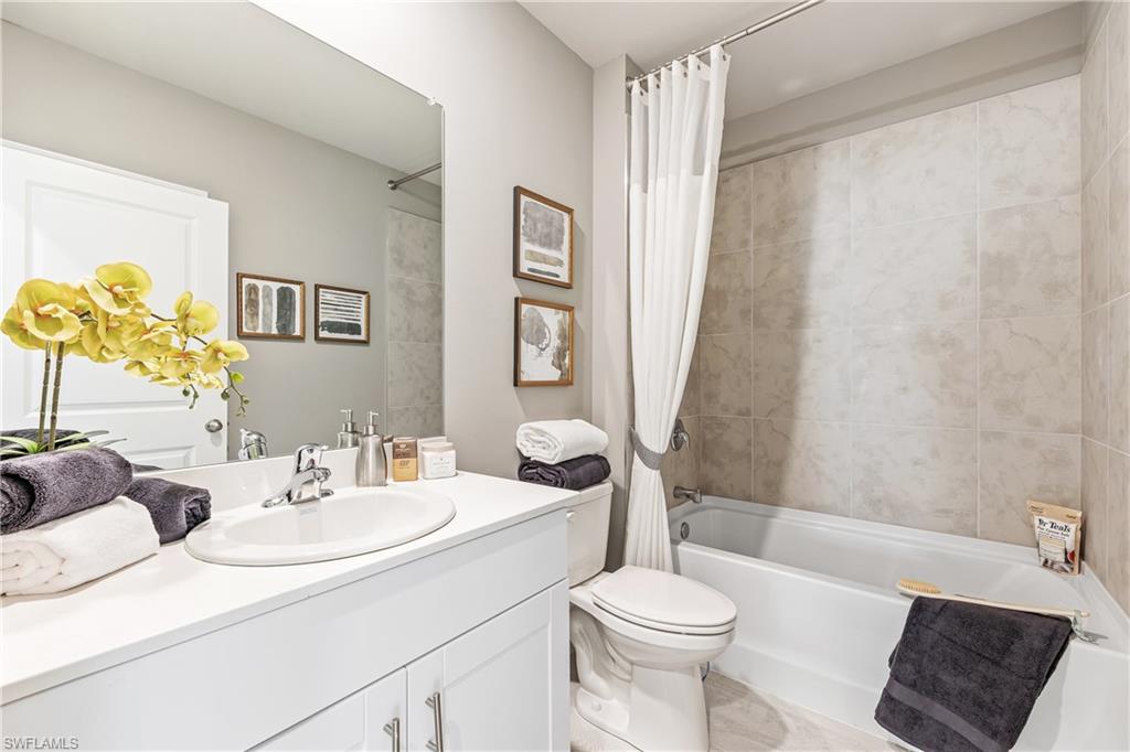 226033716 Property Photo 12
