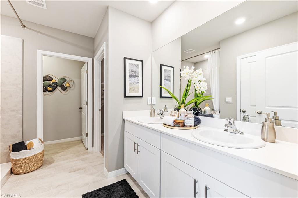 226033716 Property Photo 13