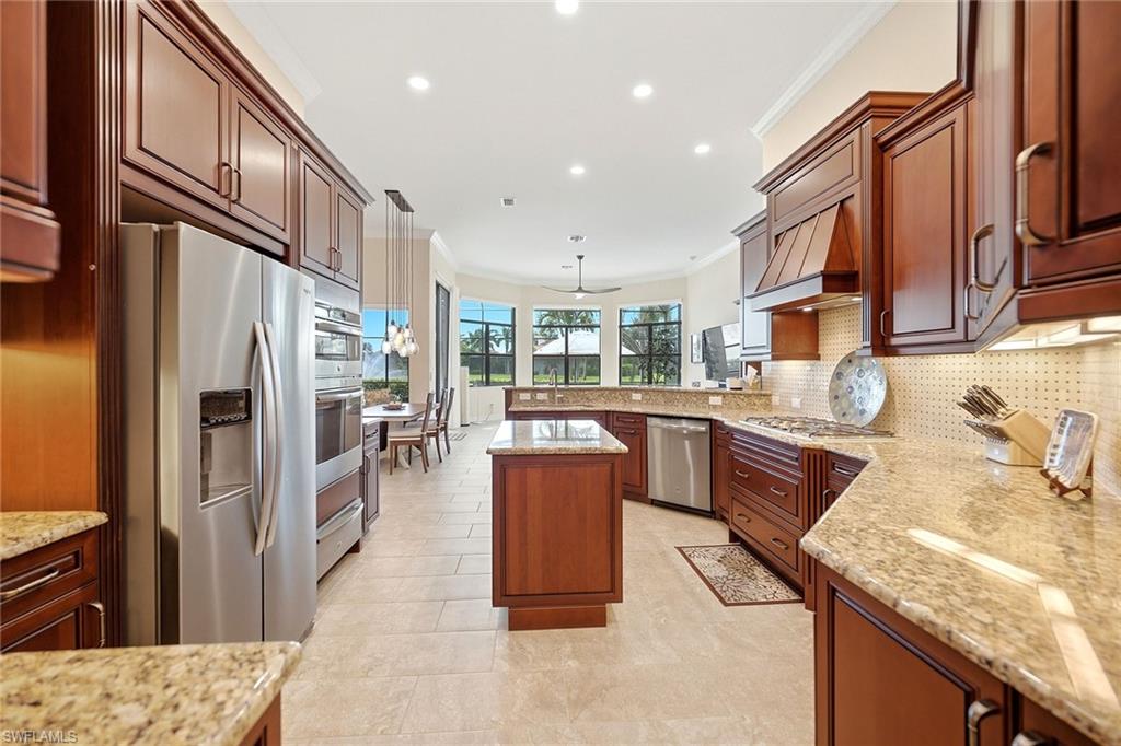 6646 Costa Cir Property Photo 8
