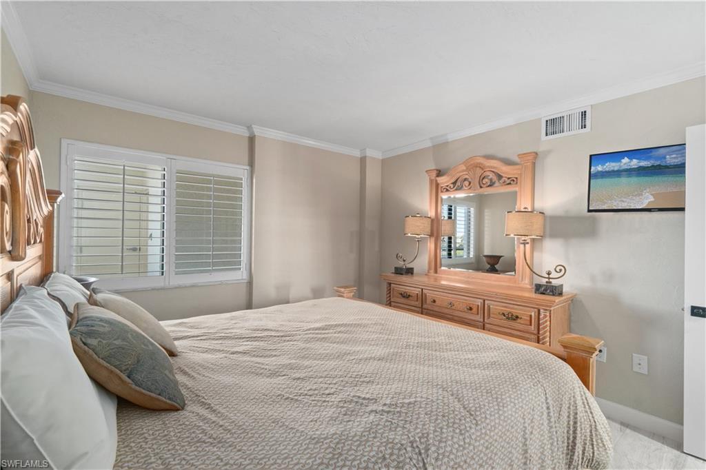 8400 Estero Blvd 303 Property Photo 21
