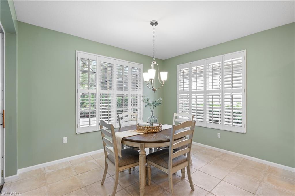 9463 Oak Strand Dr Property Photo 12