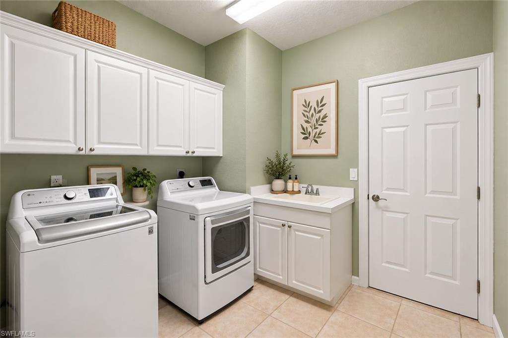 9463 Oak Strand Dr Property Photo 33