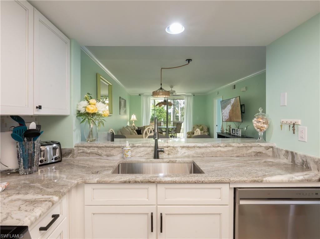 861 Collier Blvd S202 Property Photo 16