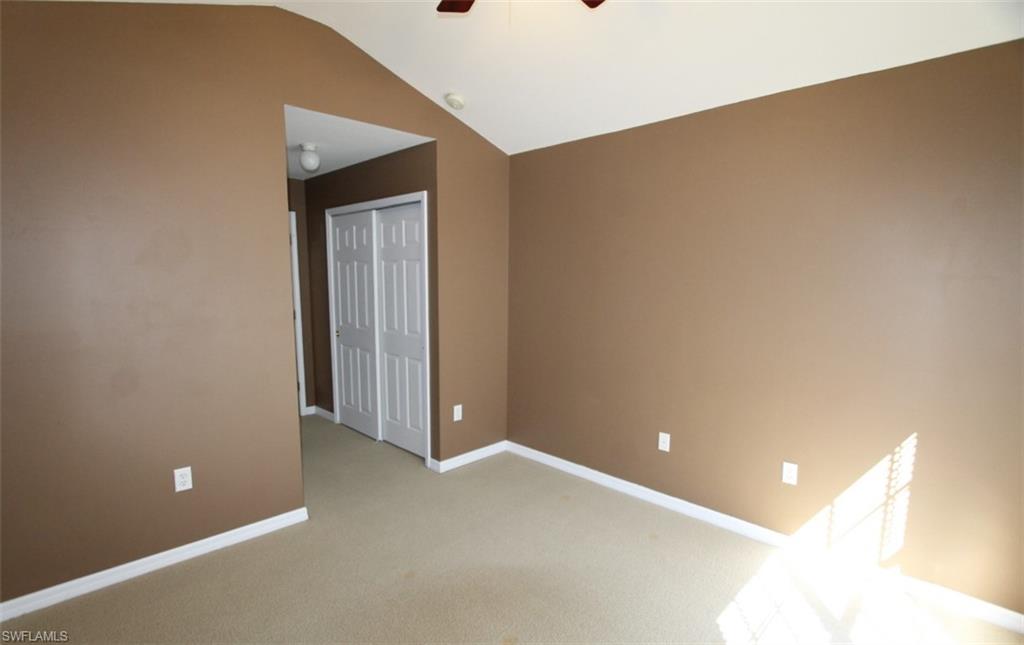 1056 Hampton Cir Property Photo 8