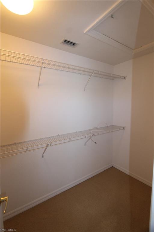 1056 Hampton Cir Property Photo 18
