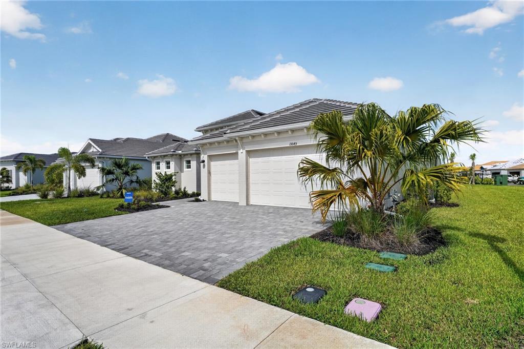 15545 Winchester Birdie Way Property Photo 3