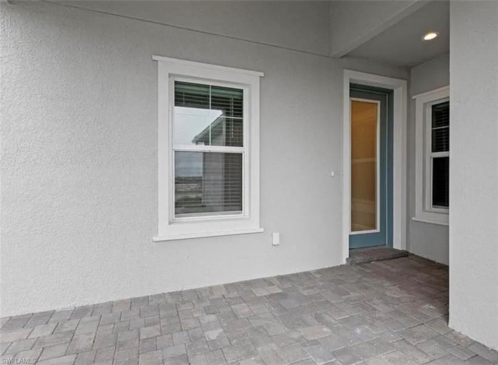 4636 Skysail Dr Property Photo 3