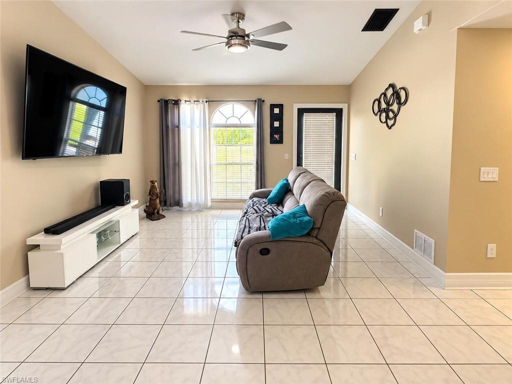 3180 Everglades Blvd S Property Photo 9