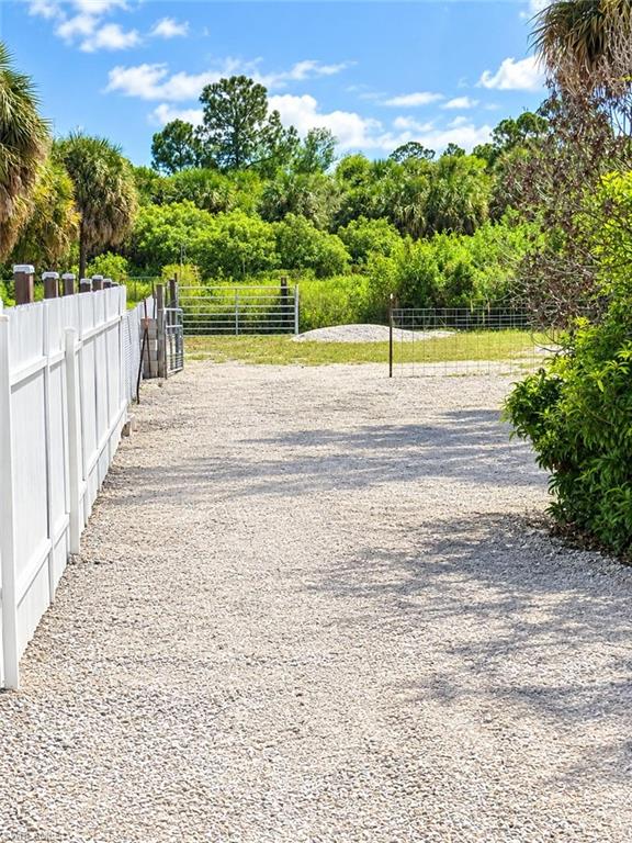3180 Everglades Blvd S Property Photo 23