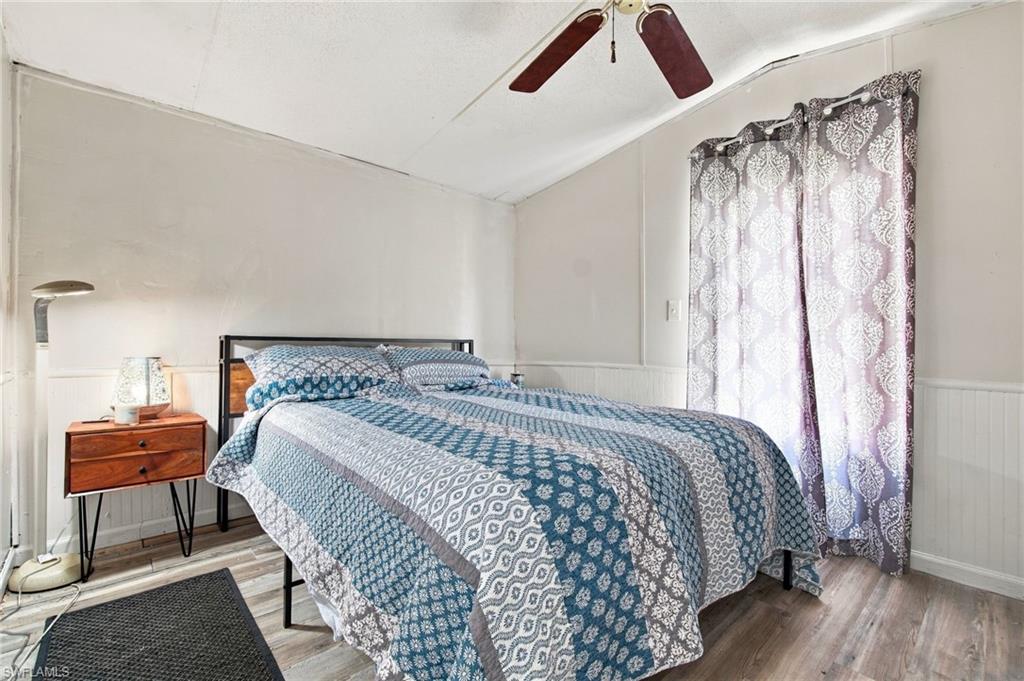 1241 Lopez Ln Property Photo 10
