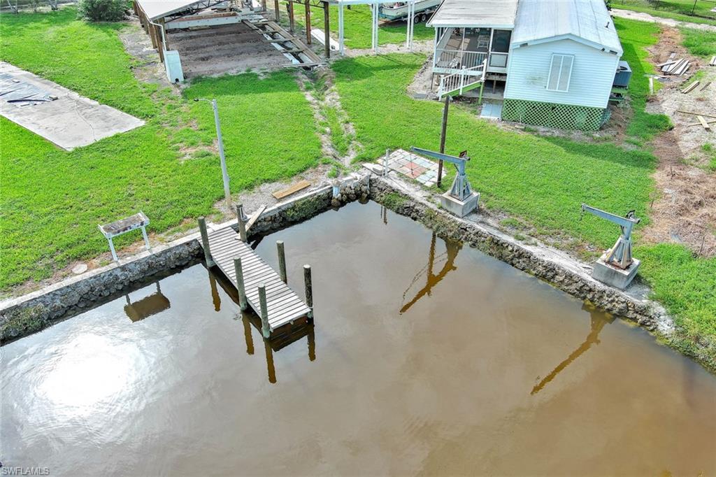 1241 Lopez Ln Property Photo 16