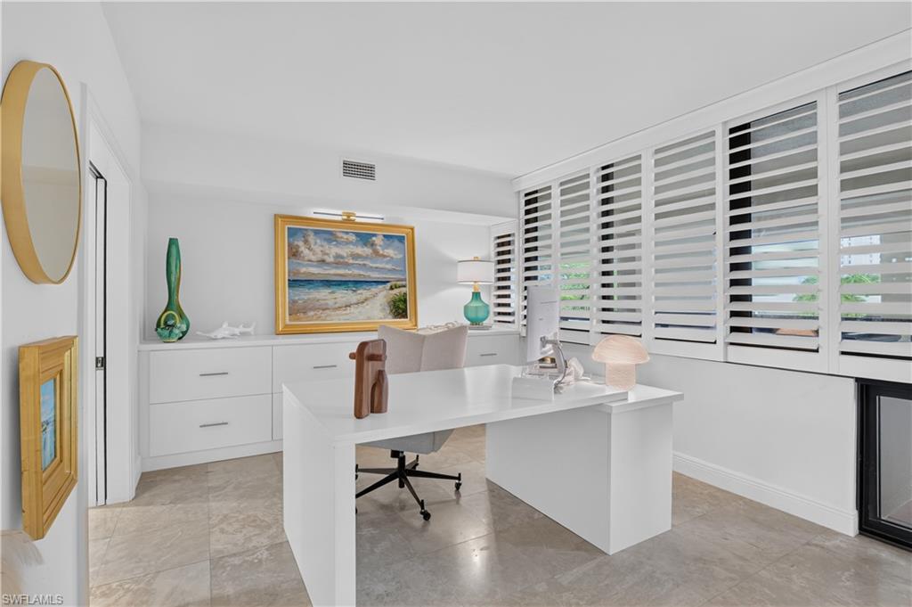 6350 Pelican Bay Blvd B206 Property Photo 8