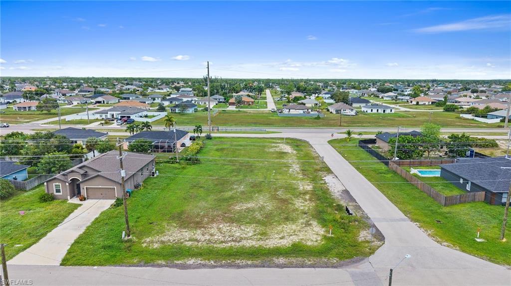2114 Kismet Pkwy W Property Photo 4