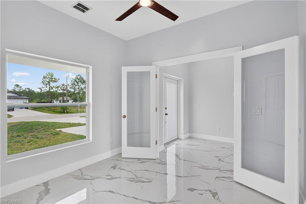 454 Mercedes Ct Property Photo 11