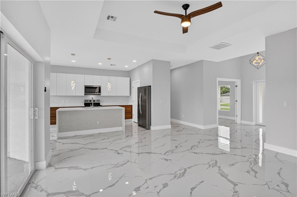 454 Mercedes Ct Property Photo 15