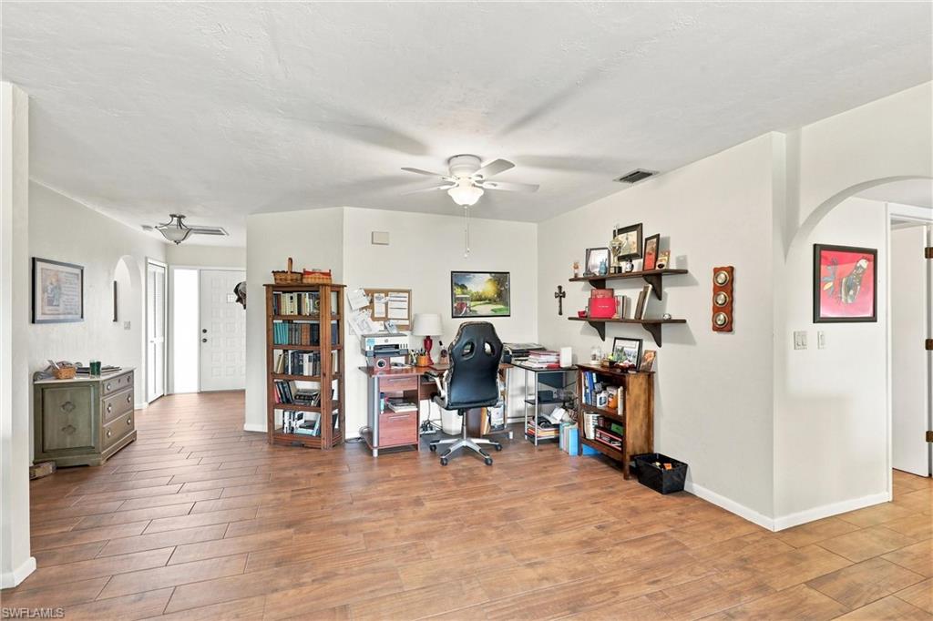 19989 Petrucka Cir N Property Photo 12