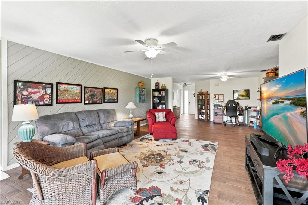 19989 Petrucka Cir N Property Photo 24