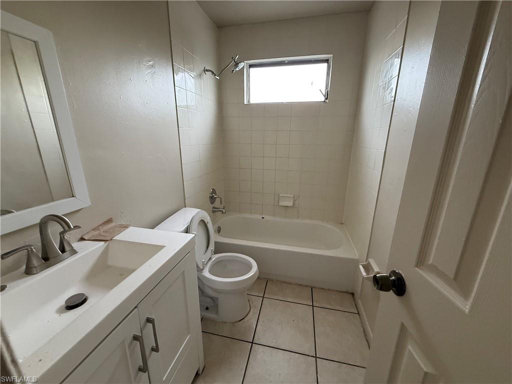 3950 Lora St 202 Property Photo 6