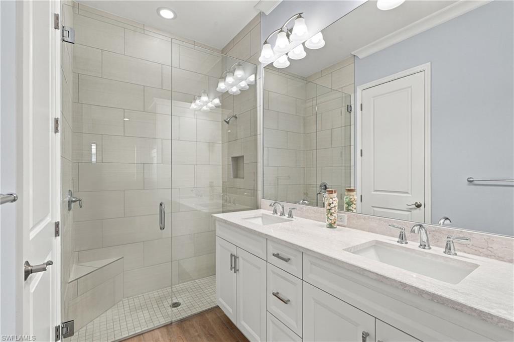 7226 Saona Ct Property Photo 17