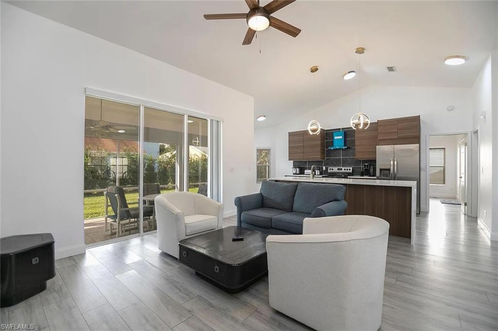 22632 Forest View Dr Property Photo 4