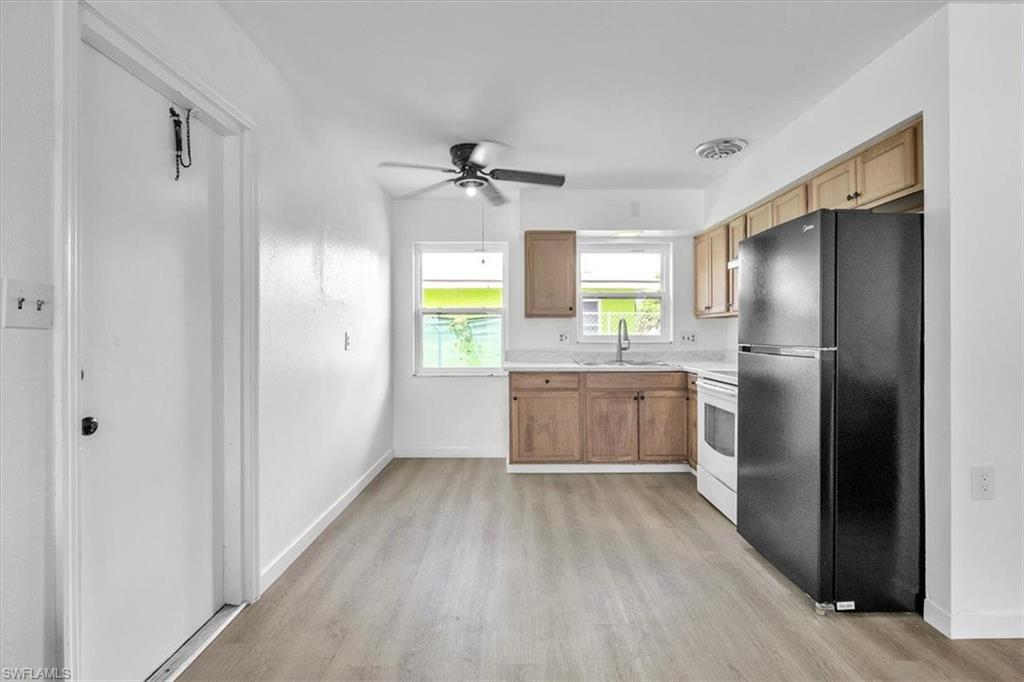 2423 Jeffcott St Property Photo 10