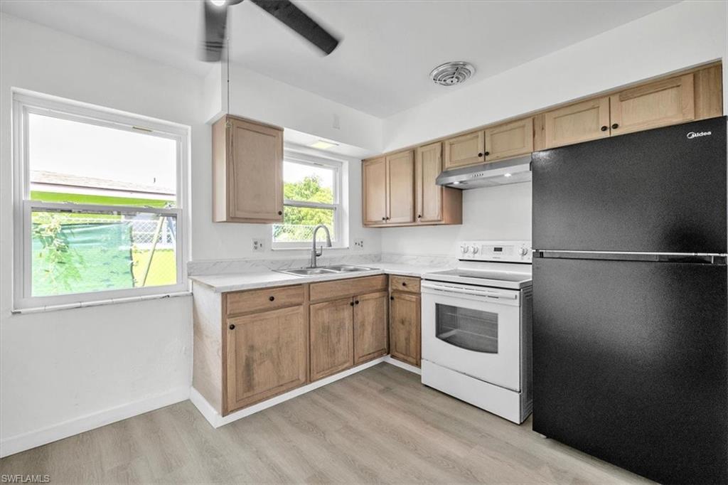 2423 Jeffcott St Property Photo 11