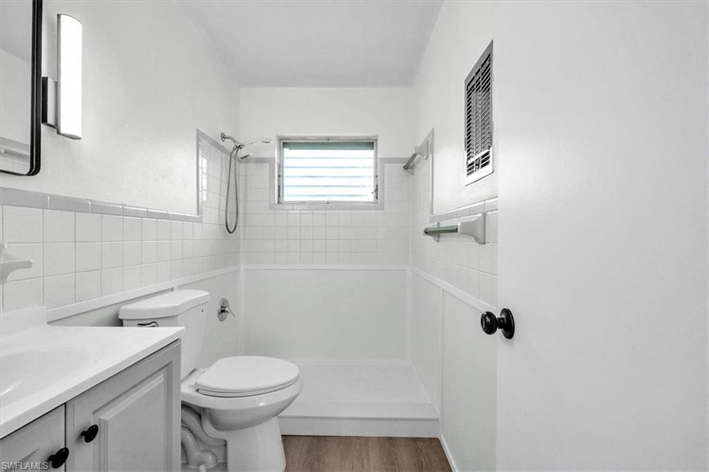 2423 Jeffcott St Property Photo 21
