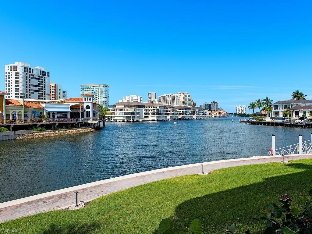 205 Park Shore DR 4-413 Property Photo 1