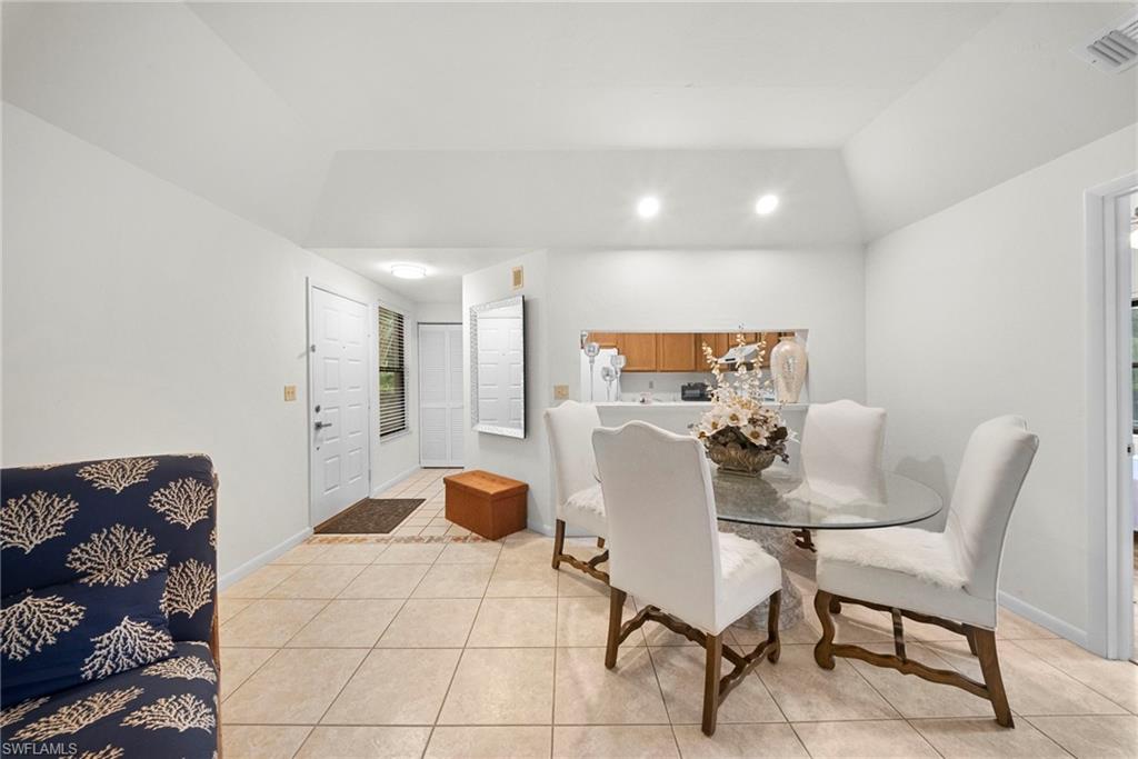 1833 Courtyard Way 105 Property Photo 18