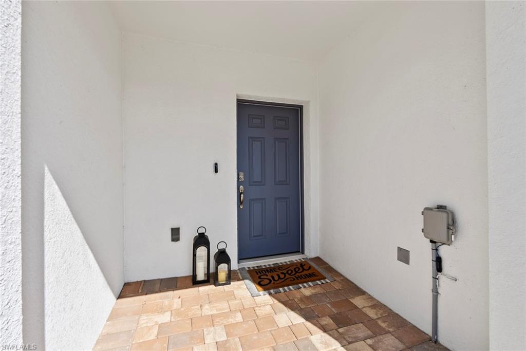 15527 Wildflower Cir Property Photo 2
