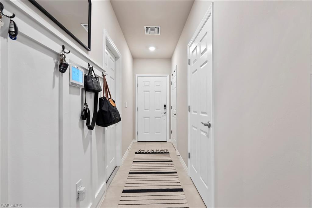 15527 Wildflower Cir Property Photo 3