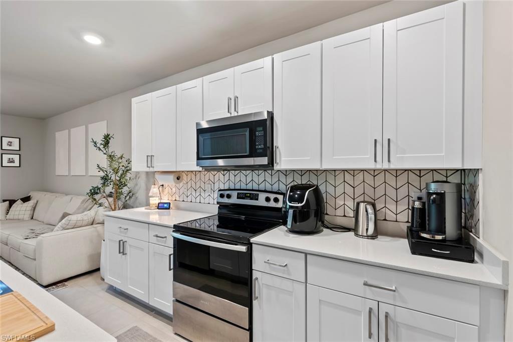 15527 Wildflower Cir Property Photo 8