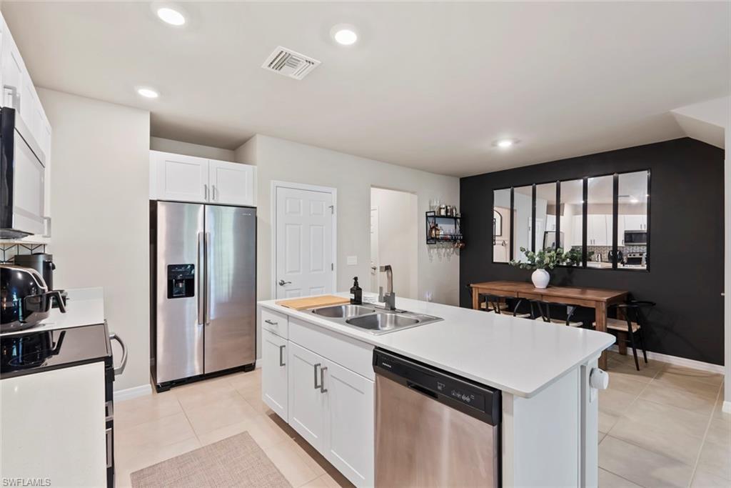 15527 Wildflower Cir Property Photo 10