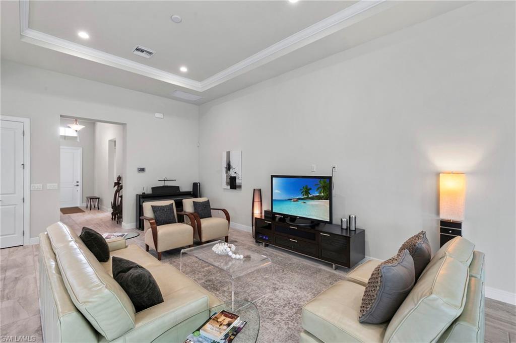 8950 Mustique Ln Property Photo 7