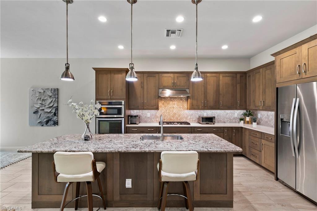 8950 Mustique Ln Property Photo 12
