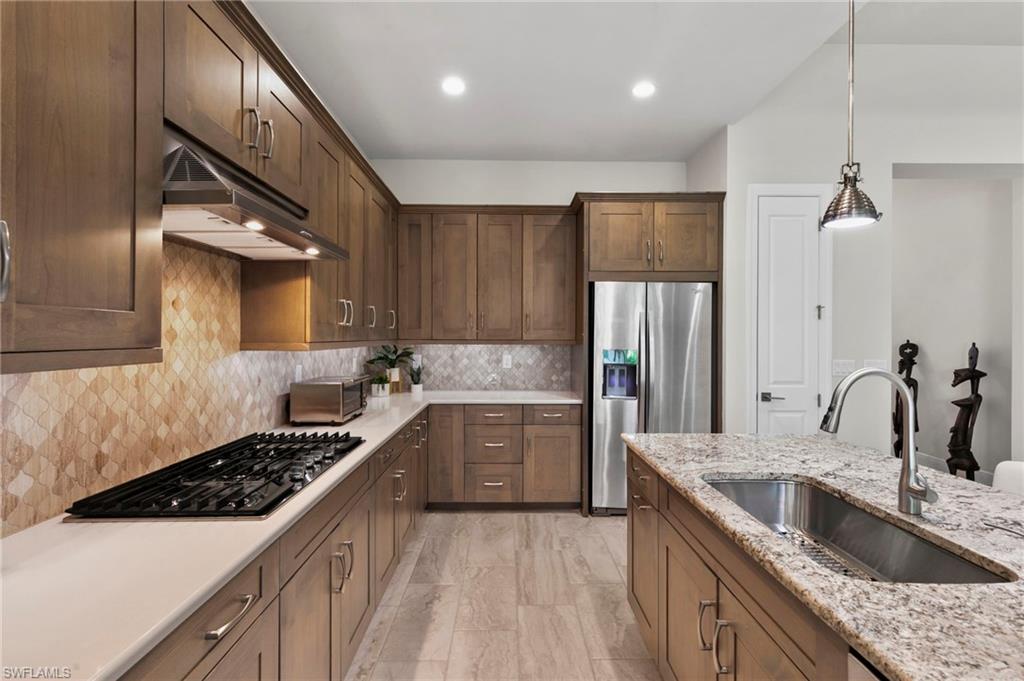 8950 Mustique Ln Property Photo 15