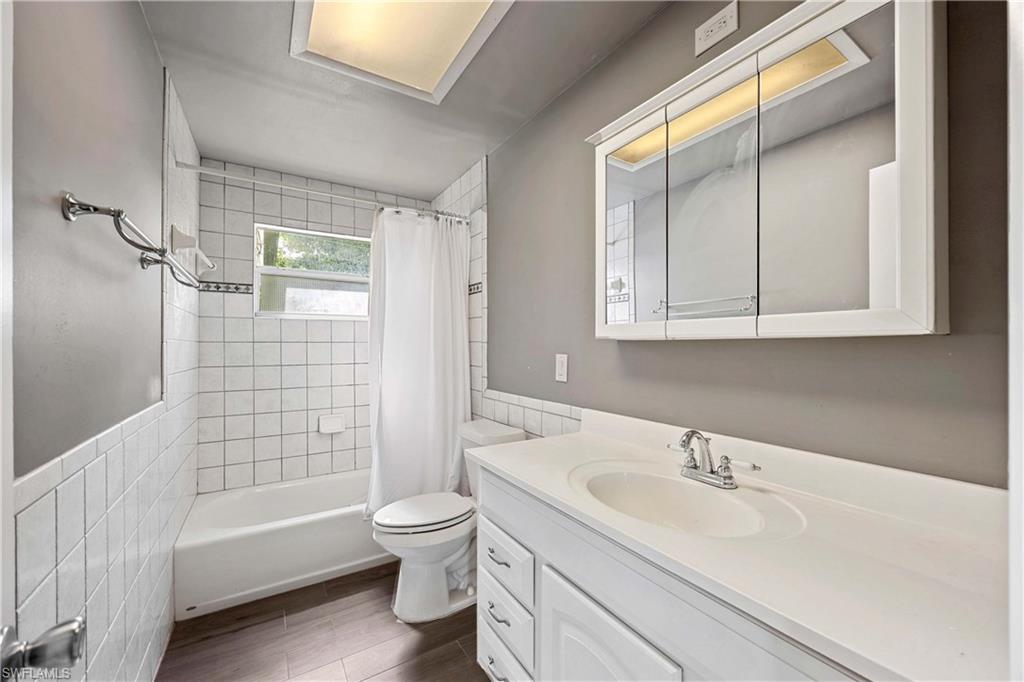 4656 Capri Dr Property Photo 15