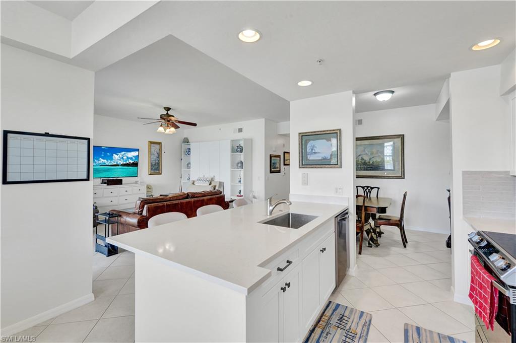 16615 Lake Circle Dr 427 Property Photo 7