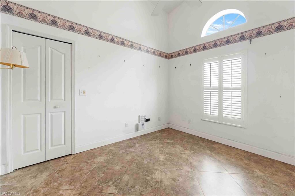 8033 San Vista Cir 12r Property Photo 13