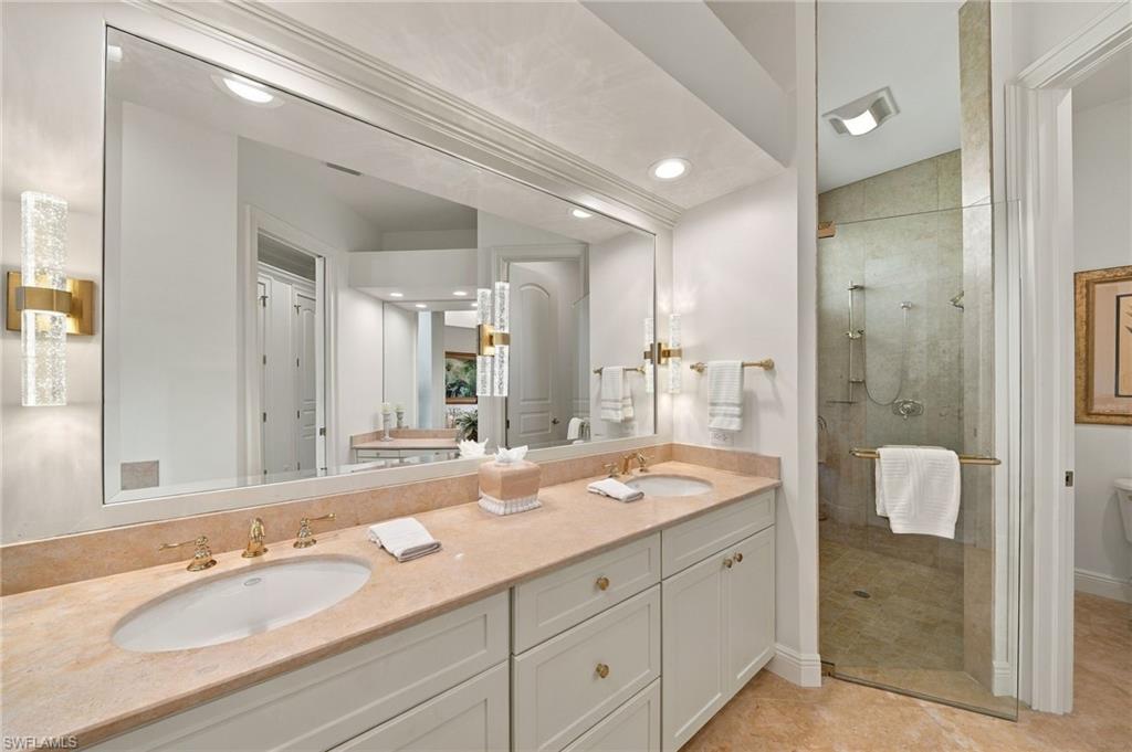 250 Golf Dr Property Photo 27