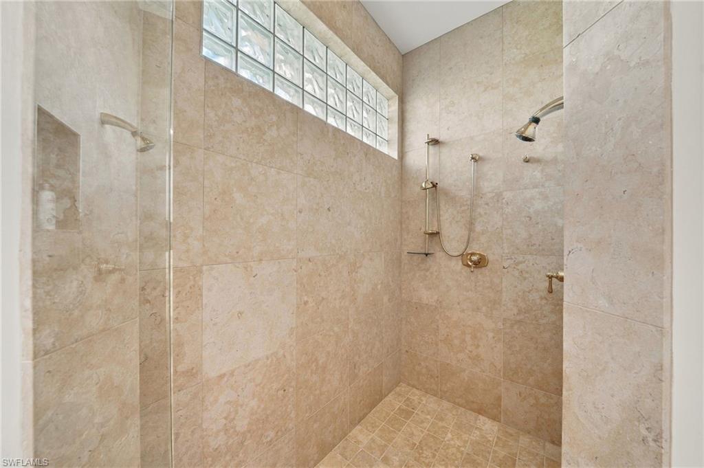 250 Golf Dr Property Photo 30
