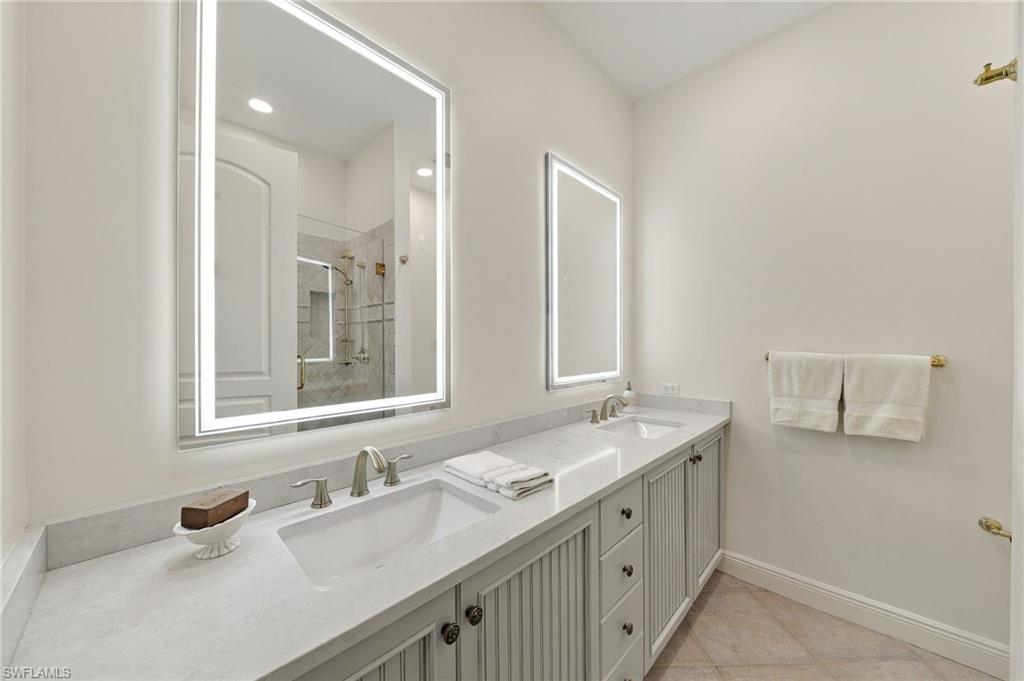 250 Golf Dr Property Photo 35