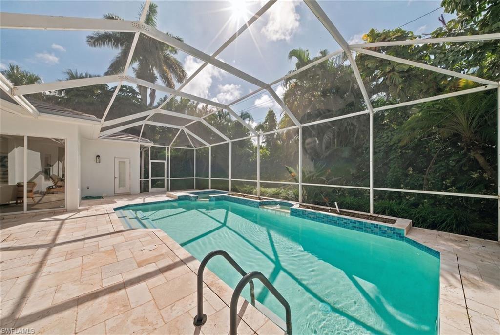 250 Golf Dr Property Photo 44